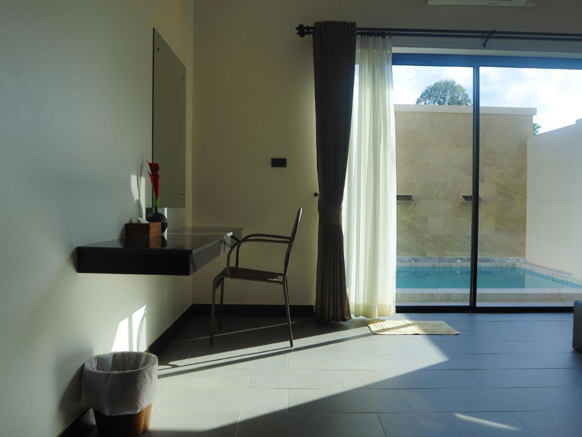 Toledo Pool Villa ناخون سي ثامارات المظهر الخارجي الصورة
